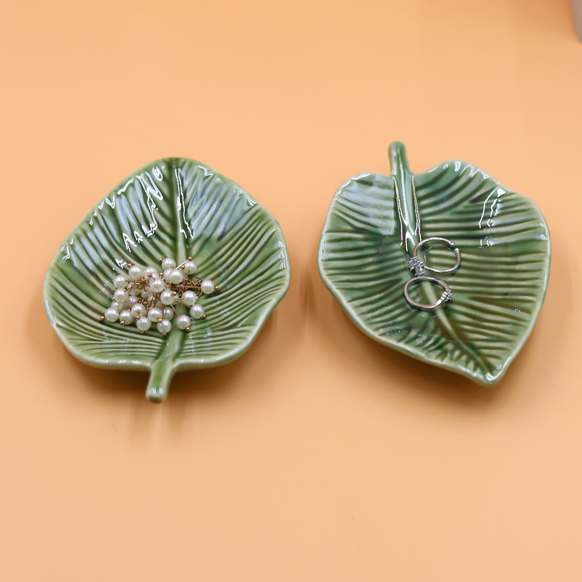 1Pcs Leaf-Shaped Jewelry Organ – Hoop Earrings recenzja i cena