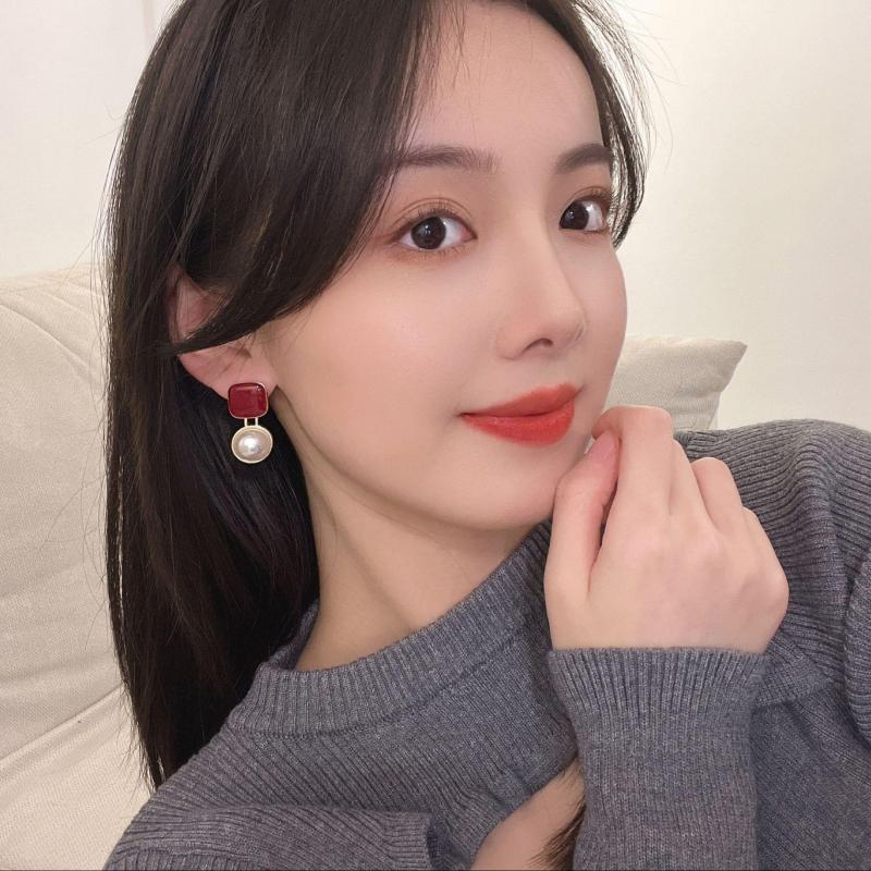 925 Silver Needle Vintage Red  – Pearl Stud Earrings recenzja i cena