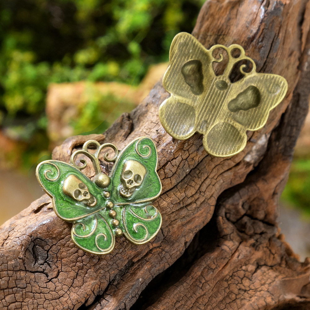 Gothic Skull Butterfly Enameli – Butterfly Pendant Necklace recenzja i cena