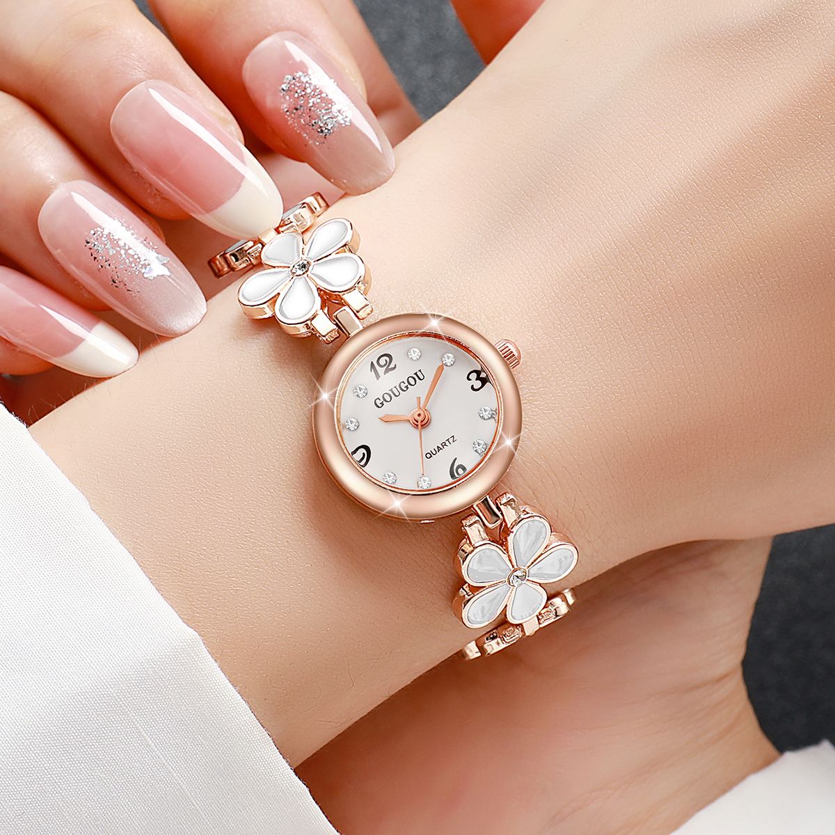 Fashion Flower Bracelet Strap  – Jewelry Diamond Watches recenzja i cena